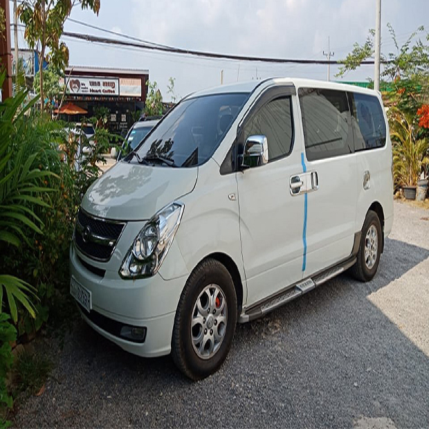 Sihanoukville: Private Taxi Transfer to Koh Kong