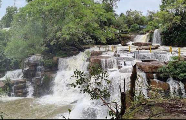 Kbal Chhay waterfall